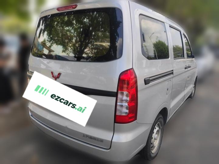 Wuling Hongguang V 2022 1.5L LAR photo 6