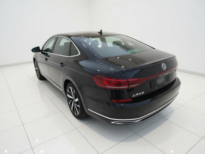 Passat 2022 330TSI Luxury photo 4