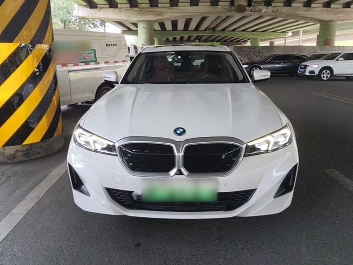 i3 2022 eDrive 35 L photo 2