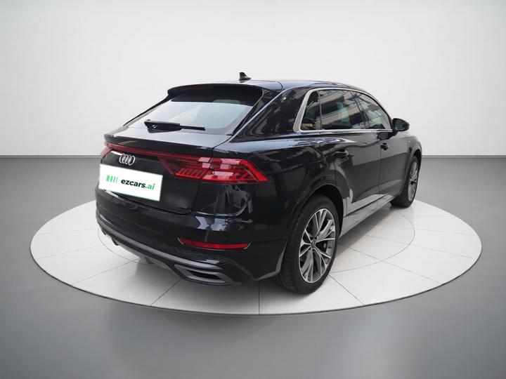 Q8 2022 55 TFSI Luxury Dynamic photo 4