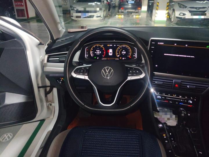 Bora 2023 280TSI DSG photo 3