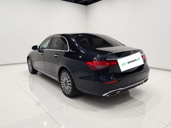 E-Class 2021 E 300 L Luxury photo 4