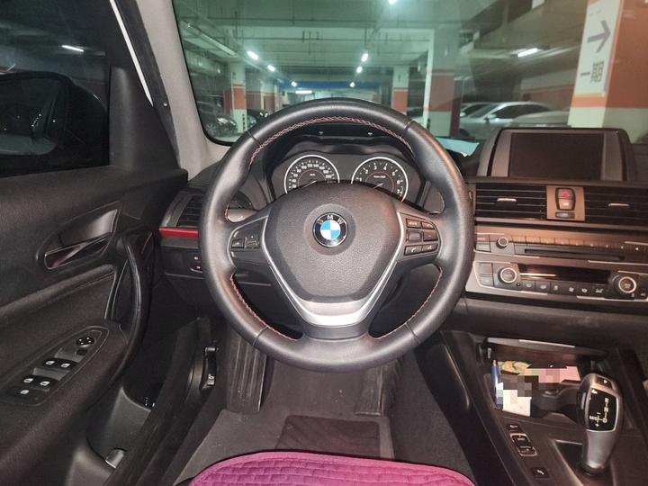 1 Series Imported 2013 Facelift 118i Sport photo 3