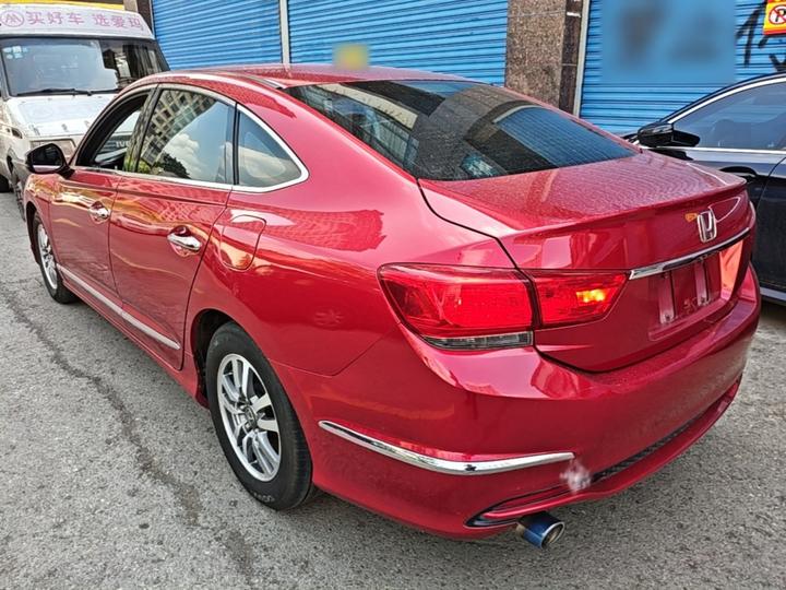 Spirior 2015 2.0L Premium photo 4