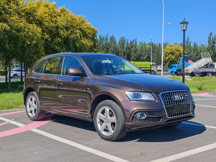 Q5 2017 Plus 40 TFSI Tech photo 2