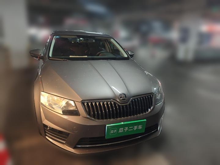 Octavia 2017 1.6L MT photo 3