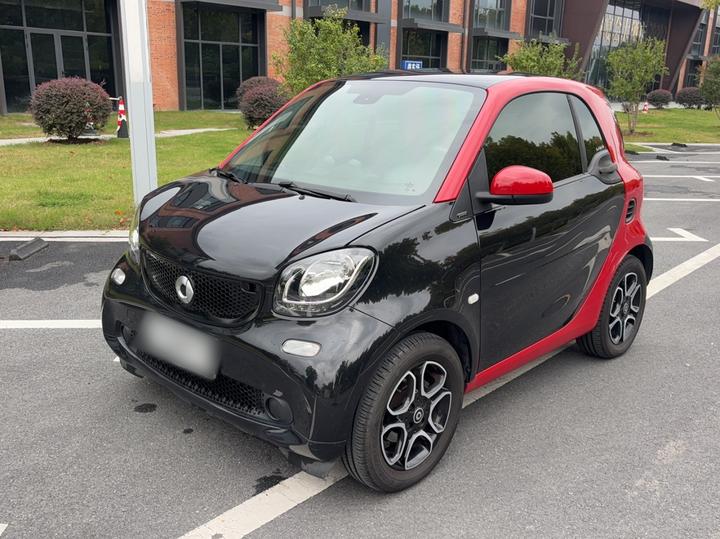 fortwo 2019 0.9T 66 Coupe China VI