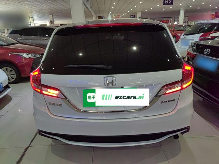 Jade 2017 1.8L AT Classic 5-Seater photo 3