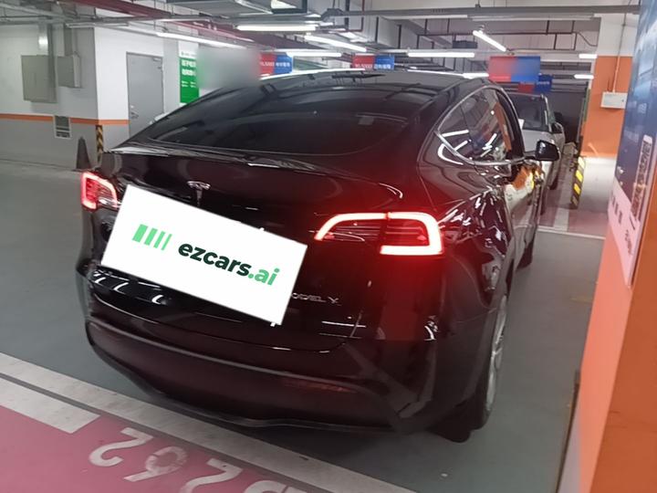 Model Y 2022 Facelift RWD photo 4