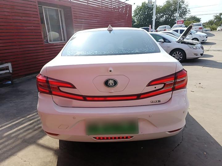 Qin EV 2017 1.5T Premium photo 3