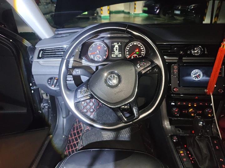 Passat 2017 330TSI DSG photo 3