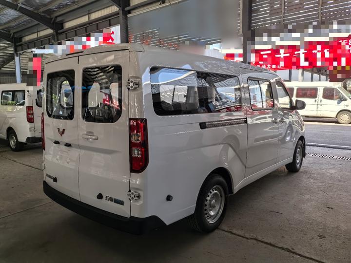 Wuling 2026 440km Bus Comfort 6-Seater photo 4