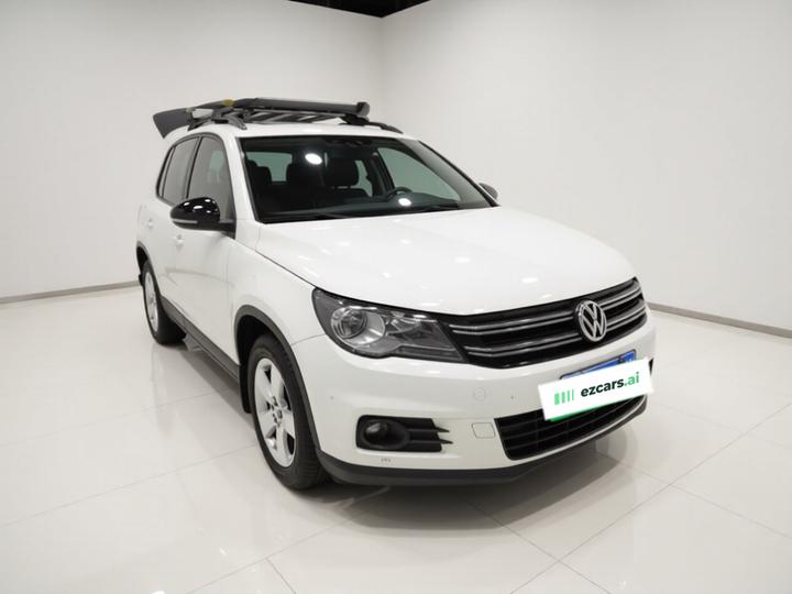 Tiguan 2010 1.8TSI AT AWD photo 3