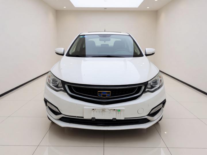 Vision 2018 1.5L AT photo 2