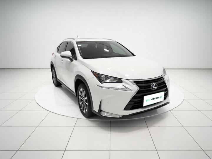 NX 2015 300h FWD photo 3