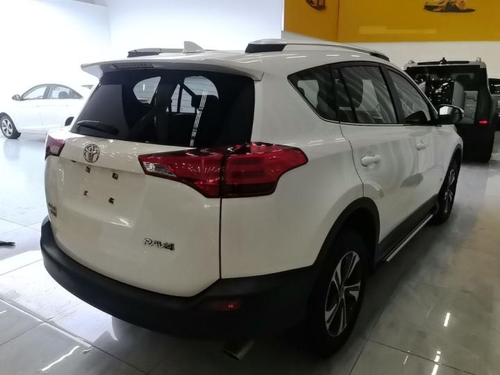 RAV4 2015 2.0L CVT RWD photo 6