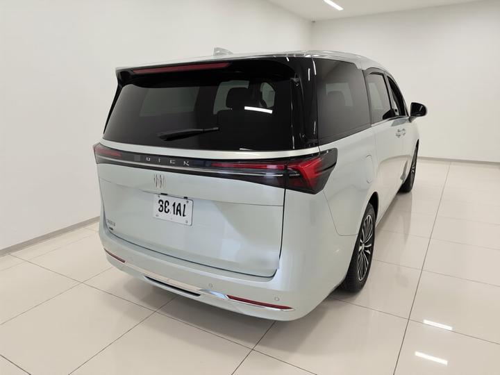 GL8 EV 2025 Smart photo 6