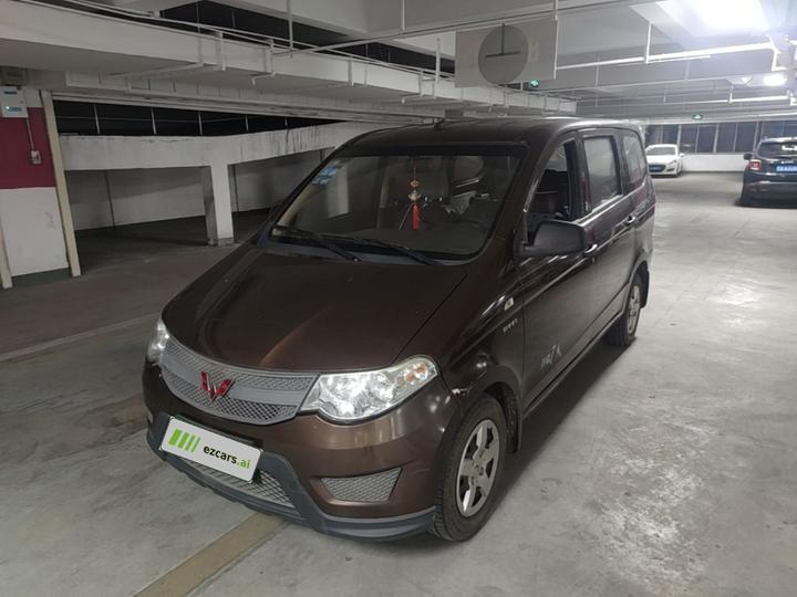 Wuling Hongguang 2014 1.5L