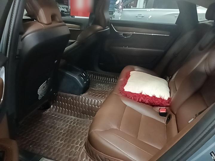S90 2019 T5 photo 4