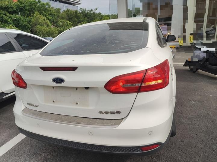 Focus 2015 Sedan 1.6L AT photo 3