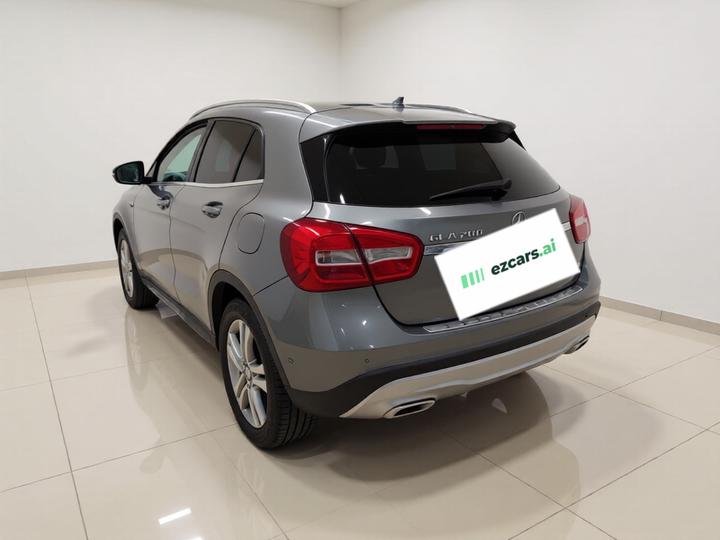 GLA 2016 GLA 200 Dynamic photo 4
