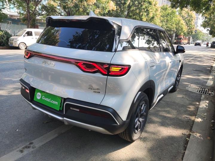 Yuan UP 2025 ADAS 401KM photo 6