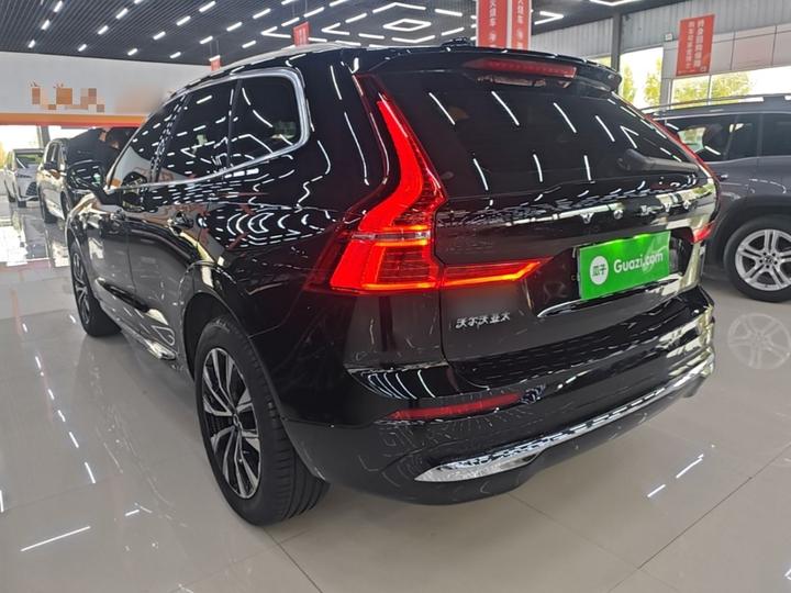 XC60 2023 B5 AWD Luxury photo 4