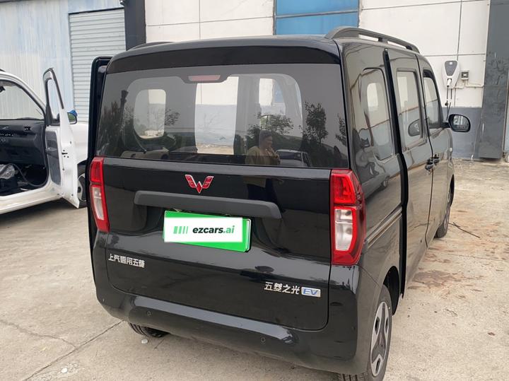 Wuling Zhiguang EV 2025 201km Comfort photo 6