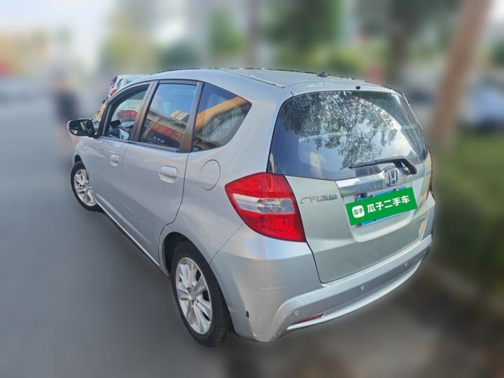 Fit 2011 1.5L AT Luxury photo 4