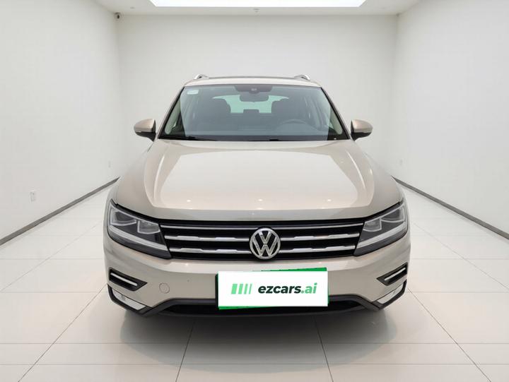 Tiguan L 2018 330TSI AT RWD Luxury photo 2