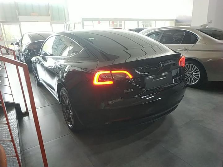 Model 3 2022 RWD photo 4