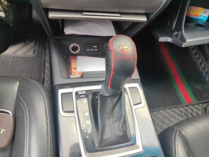 Mistra 2014 1.8L AT Premium DLX photo 6