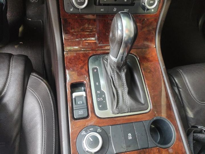 Touareg 2011 3.0TSI photo 5