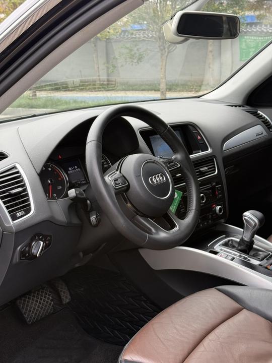 Q5 2016 40 TFSI Tech photo 8