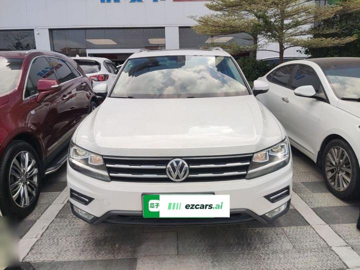 Tiguan L 2017 330TSI AT RWD Luxury photo 2