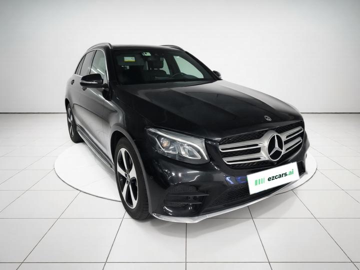 GLC 2018 GLC 260 4MATIC Luxury photo 3