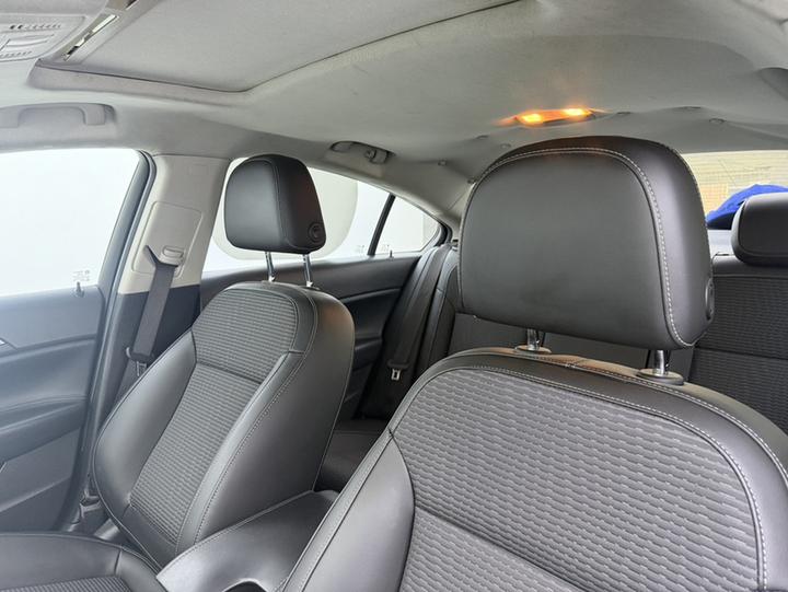 Regal 2015 1.6T Leading Tech photo 7
