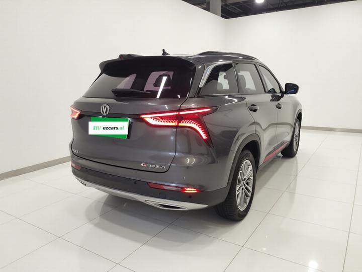 CS75 PLUS 2021 1.5T AT Luxury photo 4
