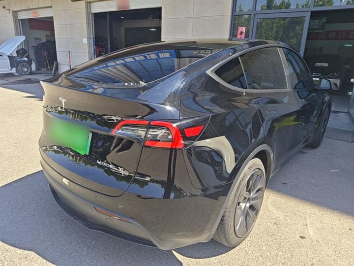 Model Y 2023 Long Range AWD photo 4