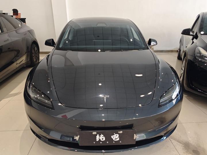 Model 3 2023 RWD photo 2