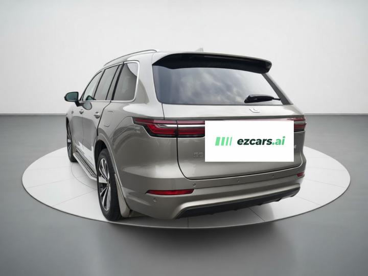 Li Auto ONE 2020 EREV 6-Seater photo 4