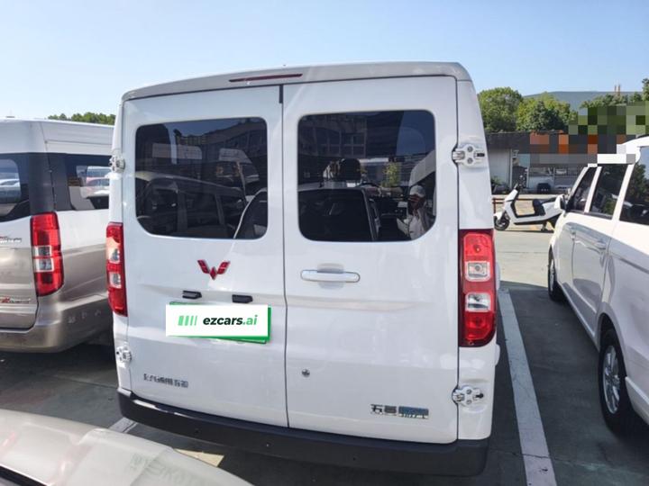 Wuling 2024 300km Comfort Bus 75kW photo 3