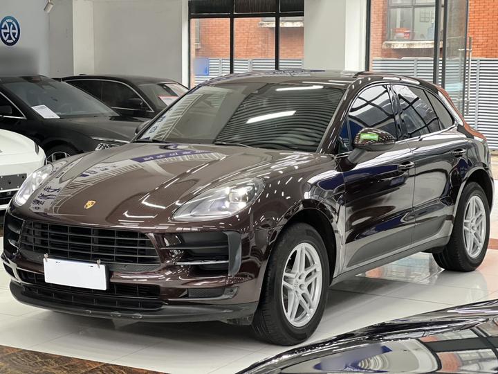 2018 Macan 2.0T