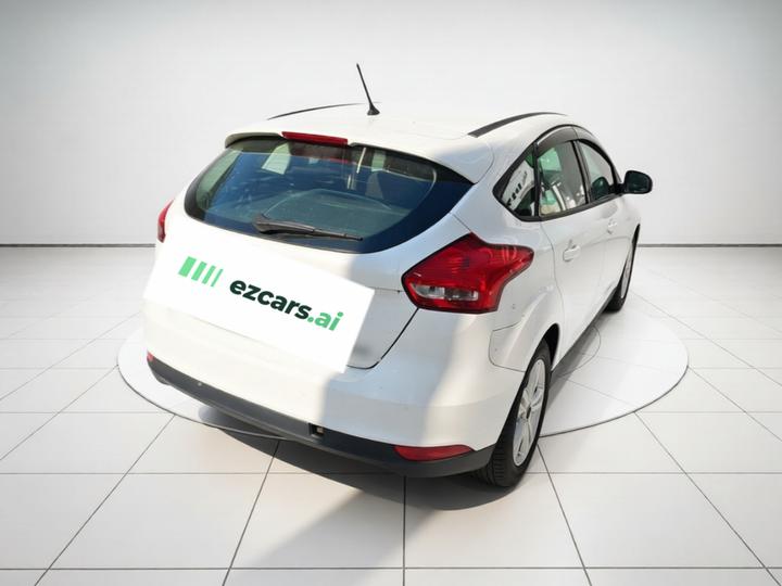 Focus 2015 Hatchback 1.6L MT Comfort photo 4