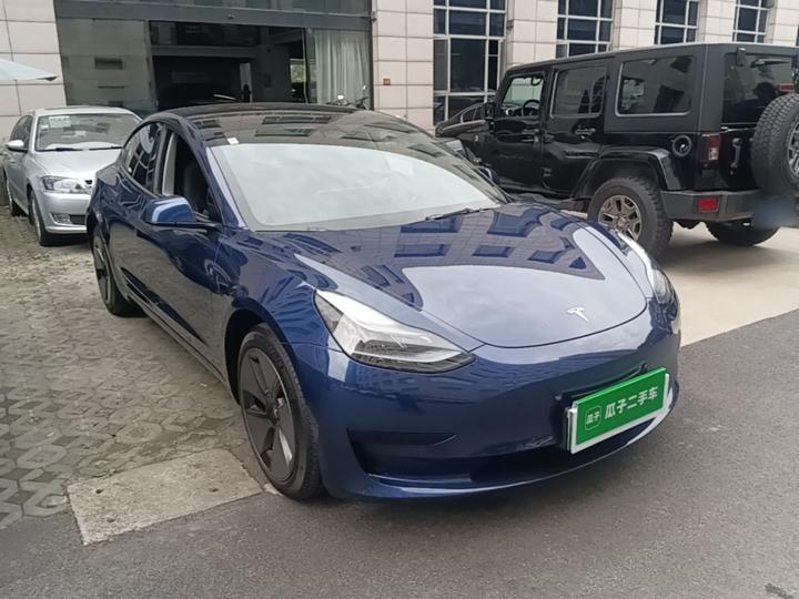 Model 3 2022 RWD photo 3