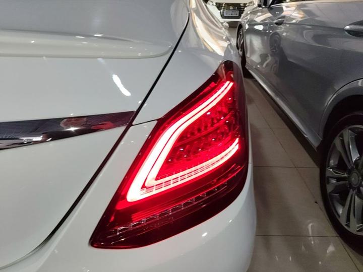 C-Class 2021 C 260 Starlight Edition photo 7