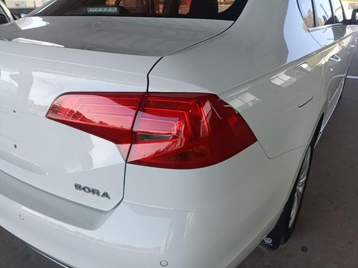 Bora 2018 1.5L MT Comfort photo 7