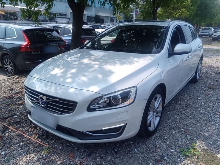 V60 2015 T5