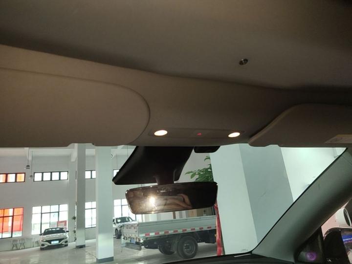 Model Y 2022 Facelift RWD photo 7