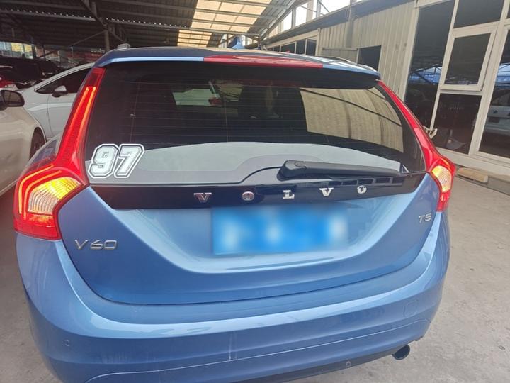 V60 2014 T5 photo 3